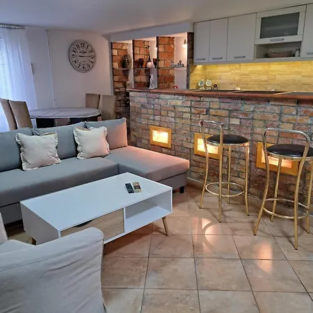 Queen ベオグラード