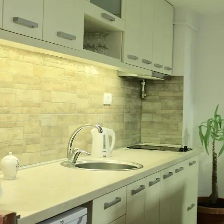 Queen * ベオグラード