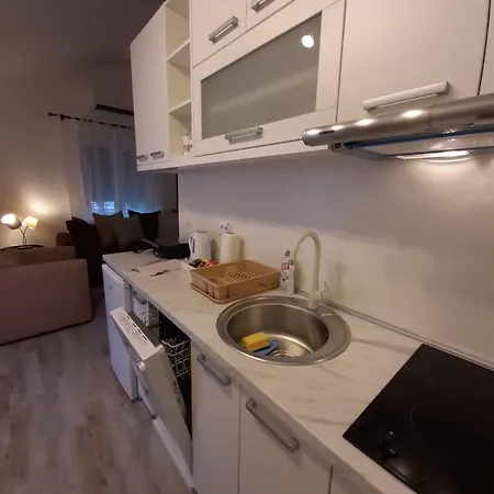 Queen アパート *